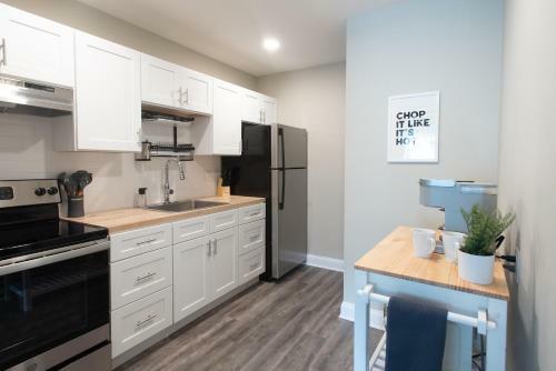 Apartamento Oasis And Modern Getaway, 5-star Location, Queen Bed, Parking