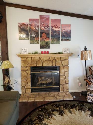 Black Bear Lodge @ Middle Creek