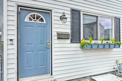 Chic Home With Yard, Less Than 5 Mi To Top Attractions