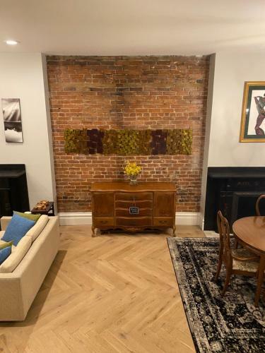 Beautiful Northside Victorian - Walking Distance From Stadiums