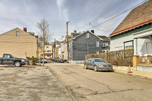 Pittsburg Townhome Across From Strip District