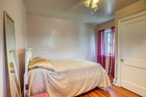 Philly Home In Upper Darby With Furnished Deck!