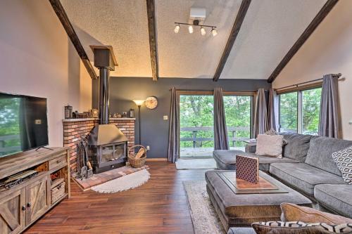 Tannersville Townhome With Deck Less Than 1 Mi To Ski!