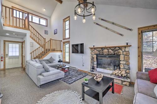 Tannersville Cabin Less Than 1 Mi To Camelback Mtn!