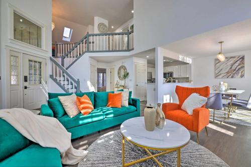 Modern-chic Tannersville Townhome With Deck!