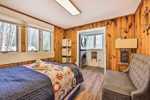 White Haven Lake Home With Kayaks And Fire Pit!