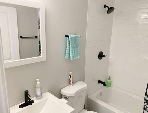 Apartamento Modern 3 Br 2 Ba With Patio