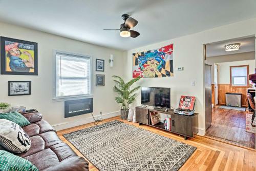 Pet-friendly Cranston Home With Fire Pit And Bbq!