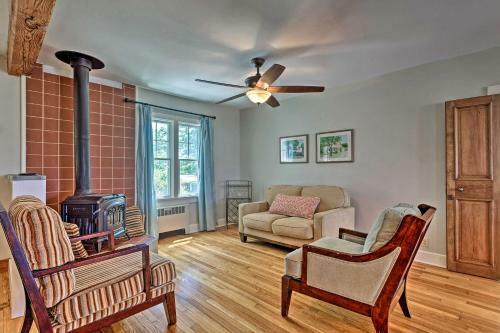 Common Fence Point Cottage With Ocean Views!