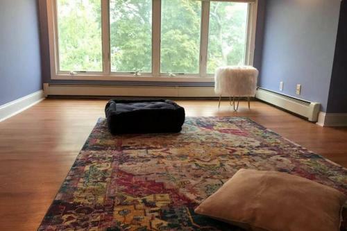 Blackstone Blvd Mansion House For Rent
