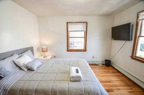 Michie House - Providence Gano St