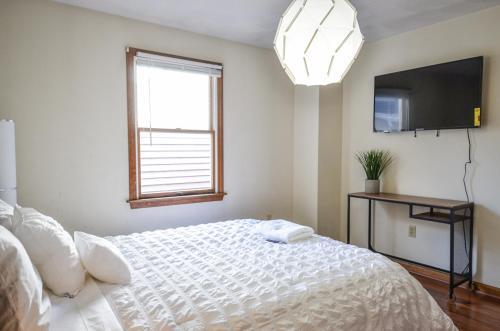 Michie House - Providence Gano St