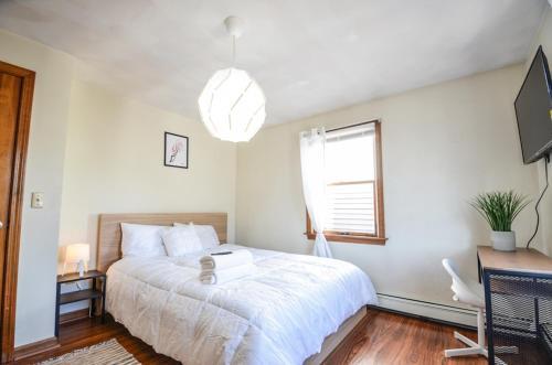 Michie House - Providence Gano St