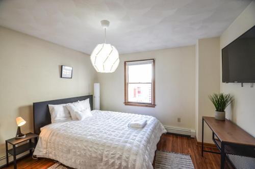 Michie House - Providence Gano St