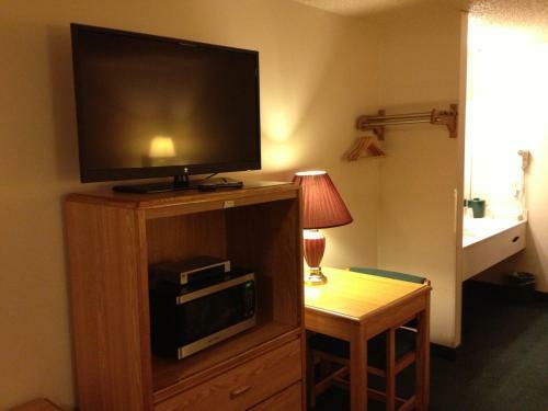Posada Home Town Inn