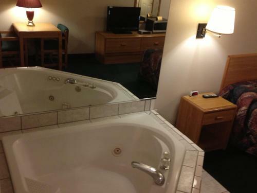Posada Home Town Inn