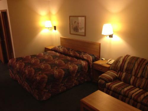 Posada Home Town Inn