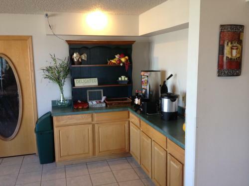 Posada Home Town Inn