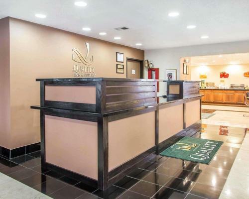 Posada Quality Inn St. Mary's