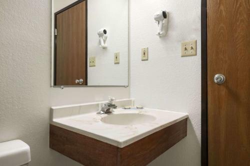 Hotel Super 8 Brookville