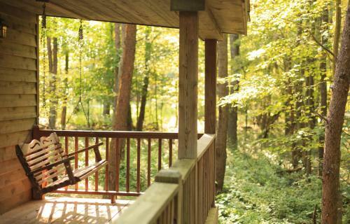 Posada Inn & Spa At Cedar Falls