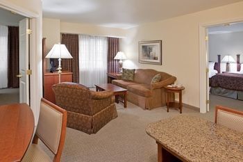 Hotel Staybridge Suites Akron-stow-cuyahoga Falls