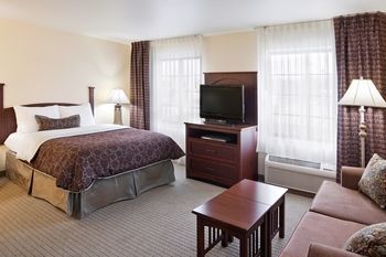 Hotel Staybridge Suites Akron-stow-cuyahoga Falls