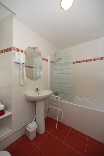 Hostal La Corr�rie