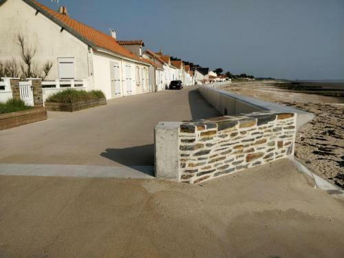 Hostal L'abri Cotier