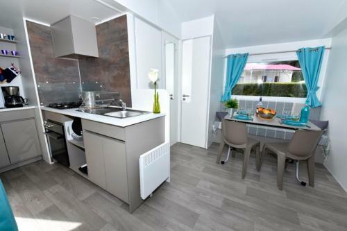 Mobile Home 64570 Tybreizh Holidays To Charmettes