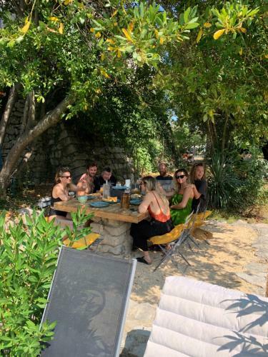 Hostal Un Je Ne Sais Quoi De Paradis