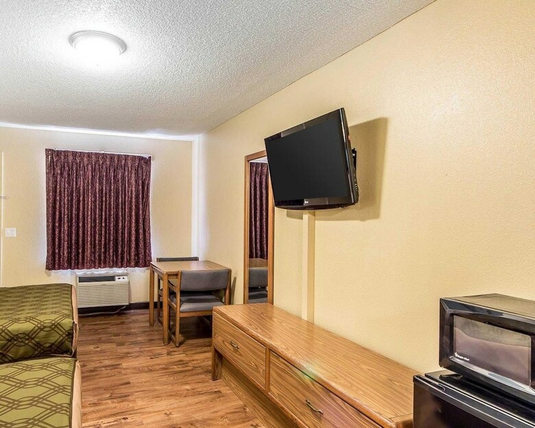 Hotel Econo Lodge Pryor