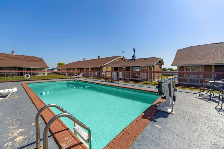 Hotel Econo Lodge Pryor