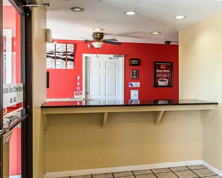 Hotel Econo Lodge Pryor