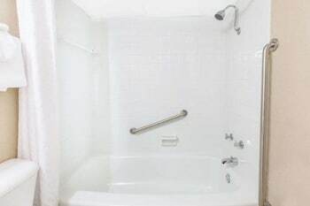 Hotel Super 8 Millbury/toledo