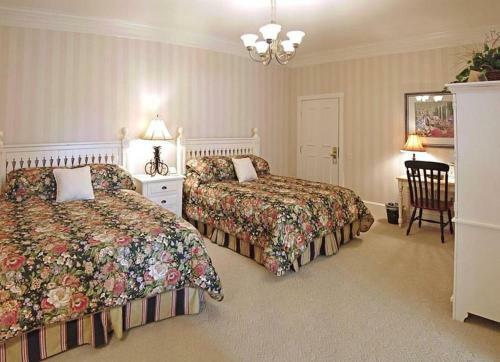 Bed & Breakfast Bird-in-hand Village Inn & Suites