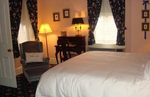 Bed & Breakfast Bird-in-hand Village Inn & Suites
