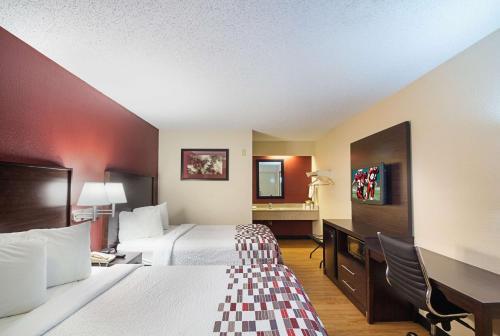 Hotel Red Roof Inn Cincinnati East - Beechmont