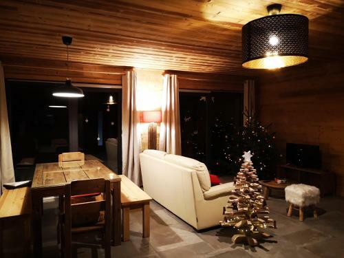 Chalet � L'or�e Du Bois