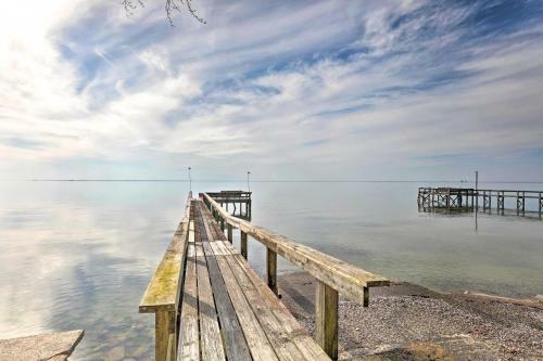 Lakefront Retreat With Game Room And Private Dock