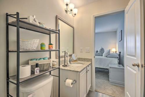 Cozy Townhome With Yard 16 Mi To State Park!