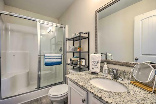 Cozy Townhome With Yard 16 Mi To State Park!