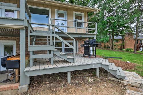 Waterfront Lakehouse With Private Dock And Fire Pit!