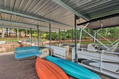 Spacious Lake Hartwell Home With Private Dock!