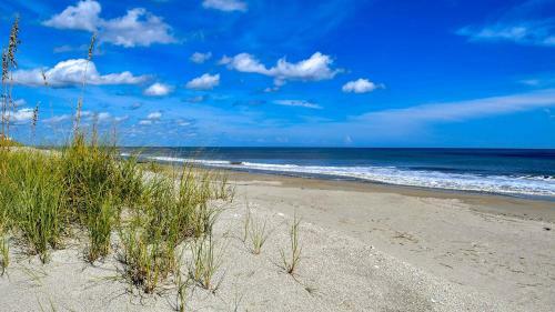 Beach Retreat By Peace Vacations