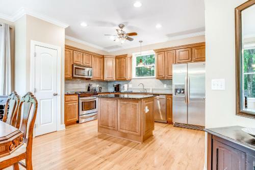 530 Lloyed Rd - 30 Day Rental