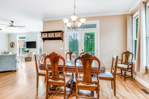 530 Lloyed Rd - 30 Day Rental