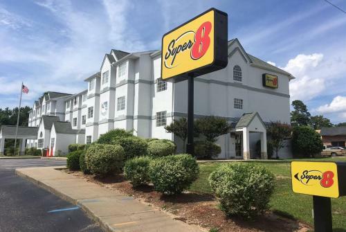 Hotel Super 8 By Wyndham Harbison/parkridge Hospital