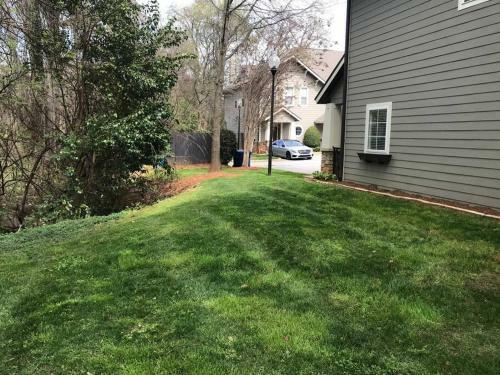 Walk To Main St & Falls Park, 2 Bedroom Upscale Townhouse