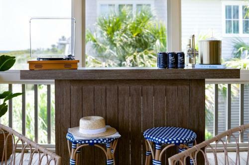 Derby - Gorgeous Home W Beach Access & Incredible Views